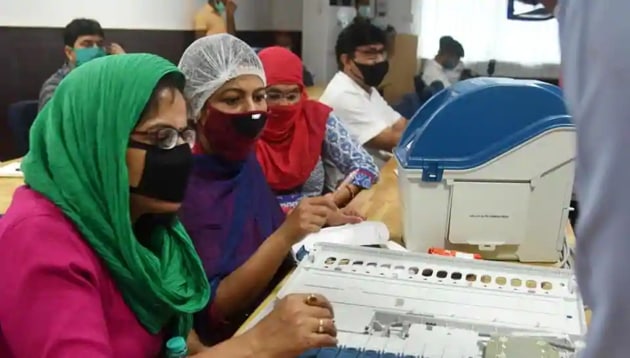 The first poll is being held amid the coronavirus pandemic after a bitter campaign to grab power in the eastern state.(Santosh Kumar/HT File Photo) The first poll is being held amid the coronavirus pandemic after a bitter campaign to grab power in the eastern state.(Santosh Kumar/HT File Photo)