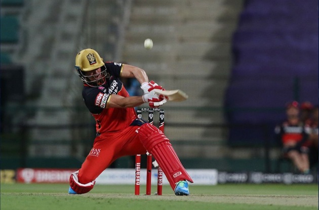 AB de Villiers hits a six. (IPL) 