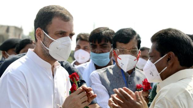 Congress leader Rahul Gandhi being welcomed as he arrives to address an election rally with RJD leader Tejaswi Yadav ahead of the Bihar Assembly Elections in Hisua, Nawada.(ANI) Congress leader Rahul Gandhi being welcomed as he arrives to address an election rally with RJD leader Tejaswi Yadav ahead of the Bihar Assembly Elections in Hisua, Nawada.(ANI)