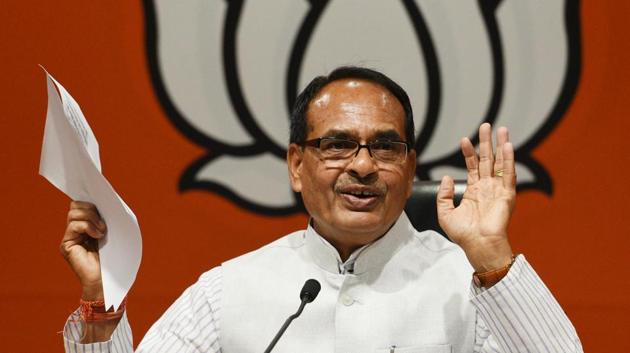Madhya Pradesh chief minister Shivraj Singh Chouhan at a function organised by the Rajput community in Indore announced the inclusion of a chapter on Padmavati in the school syllabus.(Raj K Raj/HT file PHOTO)