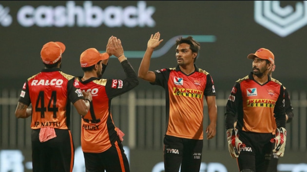 Sandeep Sharma dismissed Virat Kohli.(SRH/Twitter)