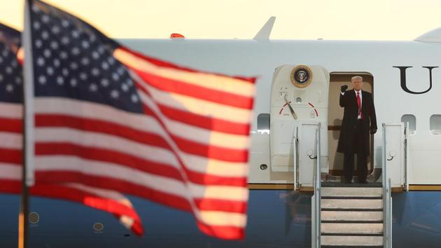 US President Donald Trump steps off of Air Force One as he arrives for a campaign rally at Rochester International Airport on October 30. The states that have recorded the highest number of cases, such as Michigan, North Carolina, Ohio, Pennsylvania and Wisconsin, are the same where the presidential candidates have most rigorously campaigned. (Chip Somodevilla / AFP) US President Donald Trump steps off of Air Force One as he arrives for a campaign rally at Rochester International Airport on October 30. The states that have recorded the highest number of cases, such as Michigan, North Carolina, Ohio, Pennsylvania and Wisconsin, are the same where the presidential candidates have most rigorously campaigned. (Chip Somodevilla / AFP)