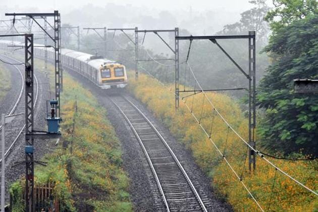 Temperature across Maharashtra has witnessed a dip. The lowest minimum temperature in the state was recorded at Gondia at seven degrees Celsius on Monday)(HT PHOTO)