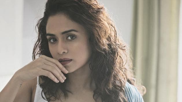 Amruta Khanvilkar has been a part of Bollywood projects Phoonk 2, Raazi, Malang and TV shows such as Nach Baliye 7, Jhalak Dikhhla Jaa and 24.