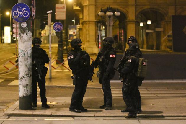 Police officers stay in position during an operation, in Vienna, Austria, Tuesday, Nov. 3, 2020 (AP/PTI Photo)