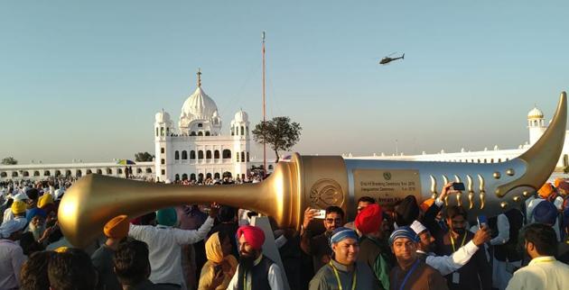 In November last year, the two countries threw open a corridor linking Dera Baba Nanak in Gurdaspur in India with Gurdwara Kartarpur Sahib in Pakistan, in a historic people-to-people initiative.(HT file photo)