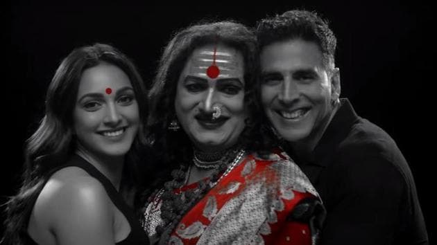 Akshay Kumar, Kiara Advani and Laxmi Narayan Tripathi in the Ab Hamari Baari Hai video.