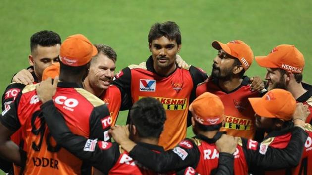 Sunrisers Hyderabad team huddle during an IPL 2020 match in UAE (Twitter) Sunrisers Hyderabad team huddle during an IPL 2020 match in UAE (Twitter)