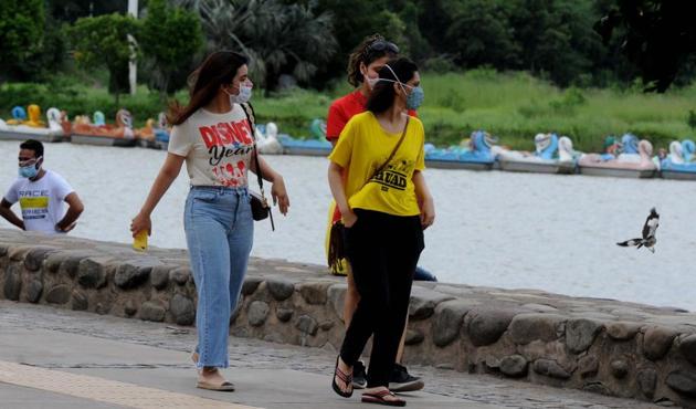 As per the weather department, north-westerly winds, which are dry and cold, will make the temperature drop further. (HT File Photo) As per the weather department, north-westerly winds, which are dry and cold, will make the temperature drop further. (HT File Photo)