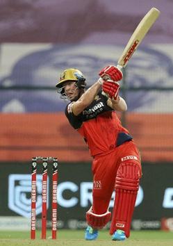 Abu Dhabi: AB de Villiers of Royal Challengers Bangalore plays a shot during the eliminator match of the Indian Premier League (IPL) against Sunrisers Hyderabad, at the Sheikh Zayed Stadium, in Abu Dhabi, Friday, Nov. 6, 2020. (PTI Photo/Sportzpics) (PTI06-11-2020_000235B) (PTI)