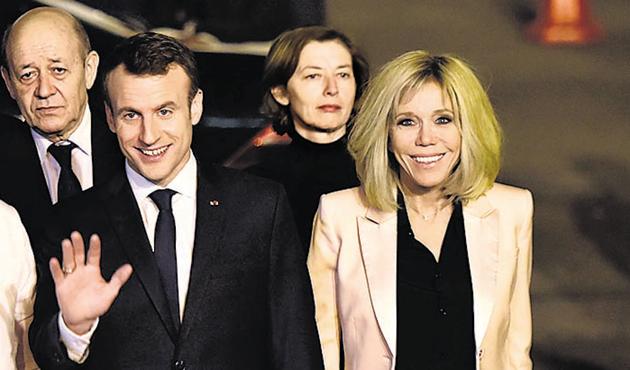 French President Emmanuel Macron, 43, with wife Brigitte, 67. ‘I like to remind those I counsel that compatibility don’t come within age brackets,’ Mangharam says.(HT File Photo)