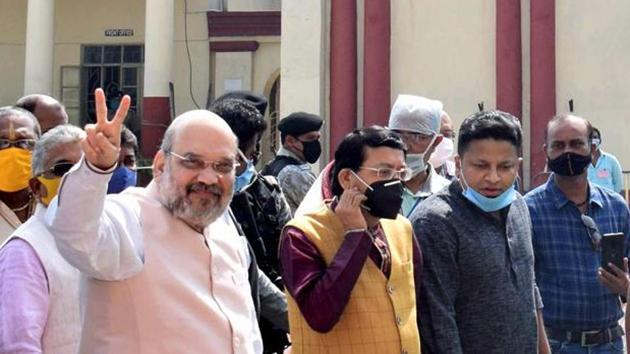 Union Home Minister Amit Shah visits Dakshineswar Kali Temple in Kolkata on Friday, Nov 6, 2020. (ANI) Union Home Minister Amit Shah visits Dakshineswar Kali Temple in Kolkata on Friday, Nov 6, 2020. (ANI)