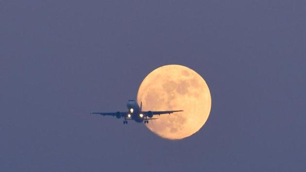 Under the Vande Bharat Mission, the international passenger traffic, both (inbound and outbound, was 10,96,709 between May 7 (when the services commenced) to October 31, as per ICRA.(Satish Bate/HT Photo) Under the Vande Bharat Mission, the international passenger traffic, both (inbound and outbound, was 10,96,709 between May 7 (when the services commenced) to October 31, as per ICRA.(Satish Bate/HT Photo)