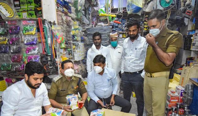Police seize illegal firecrackers from a shop in Gorakhpur.(PTI)