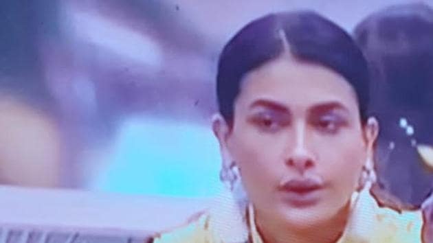 Farah Khan slammed Pavitra Punia for her behaviour with Eijaz Khan. Farah Khan slammed Pavitra Punia for her behaviour with Eijaz Khan.