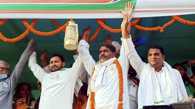 RJD leader Tejashwi Yadav at one of the campaign rallies during Bihar Assembly election.(PTI Photo) RJD leader Tejashwi Yadav at one of the campaign rallies during Bihar Assembly election.(PTI Photo)