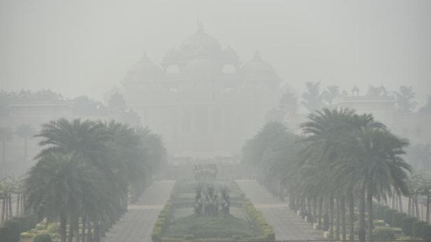 Akshardham Temple shrouded in smog, in New Delhi, Monday, Nov 9, 2020. The national capital's air quality remained “severe” for the fifth consecutive day on Monday. (PTI) Akshardham Temple shrouded in smog, in New Delhi, Monday, Nov 9, 2020. The national capital's air quality remained “severe” for the fifth consecutive day on Monday. (PTI)