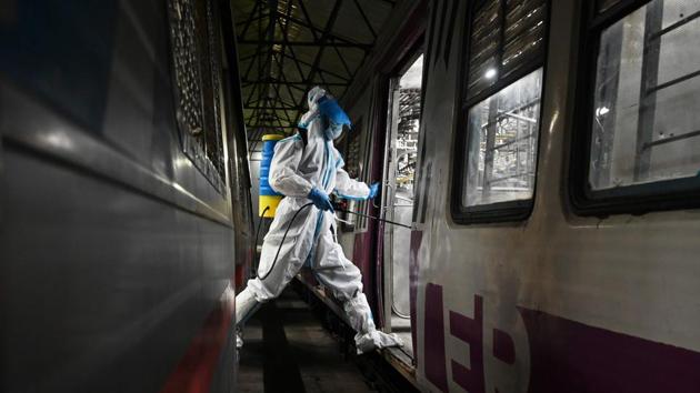 Suburban trains connect Kolkata and Howrah with villages and towns of the adjoining districts. Howrah and Sealdah stations cater to more than two million passengers every day (AFP) Suburban trains connect Kolkata and Howrah with villages and towns of the adjoining districts. Howrah and Sealdah stations cater to more than two million passengers every day (AFP)