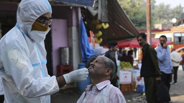 Over 7,000 daily cases of Covid-19 have been recorded in Delhi on two days in November.(AP Photo) Over 7,000 daily cases of Covid-19 have been recorded in Delhi on two days in November.(AP Photo)