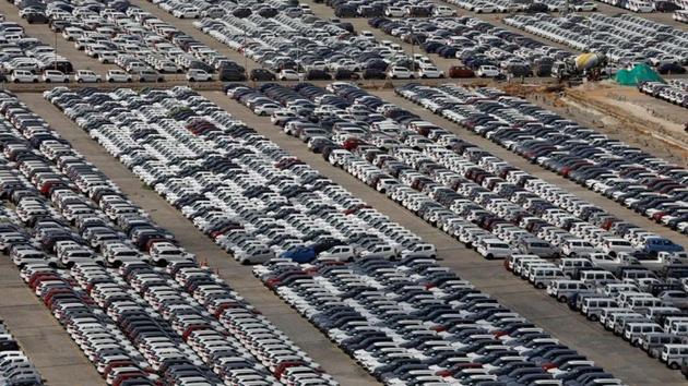 Cars are seen parked at Maruti Suzuki's plant at Manesar, in Haryana, India, August 11, 2019 (REUTERS/Anushree Fadnavis/File photo) Cars are seen parked at Maruti Suzuki's plant at Manesar, in Haryana, India, August 11, 2019 (REUTERS/Anushree Fadnavis/File photo)