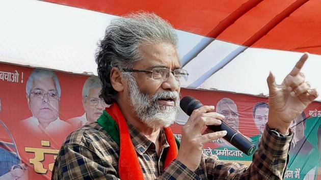 CPI(ML) General Secretary Dipankar Bhattacharya addresses an election meeting, in Samastipur.(PTI) CPI(ML) General Secretary Dipankar Bhattacharya addresses an election meeting, in Samastipur.(PTI)