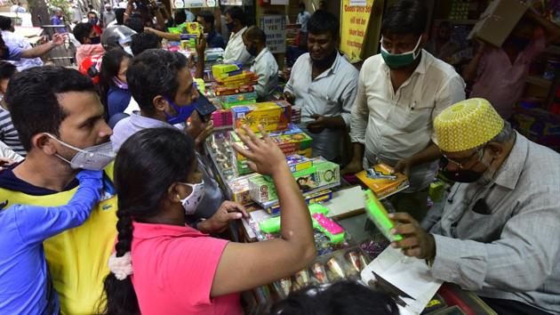 People buying firecrackers for Diwali in Mumbai (Photo by Anshuman Poyrekar/Hindustan Times)