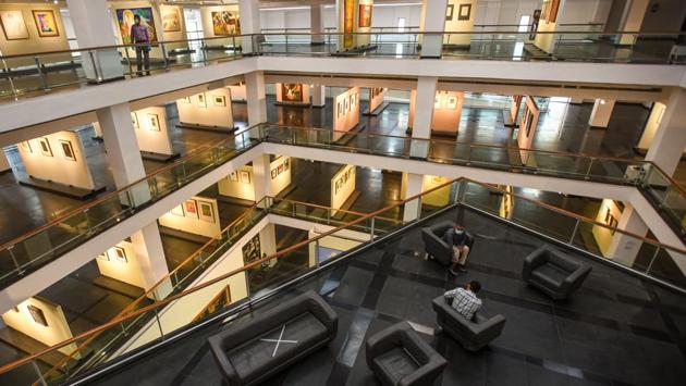 Visitors inside the National Gallery of Modern Art after it reopened in New Delhi on November 10. The return of such venues is the latest relaxation under Unlock 5.0 guidelines that are meant to return life and the economy to pre-lockdown levels of functioning with adequate precautions. (Amal KS / HT Photo)