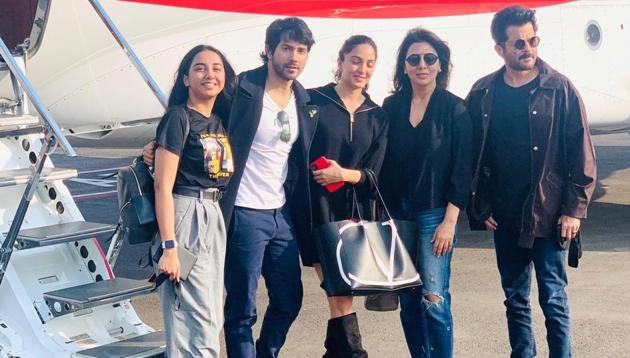 Neetu Kapoor and the cast of Jug Jug Jeeyo are off to shoot the movie.