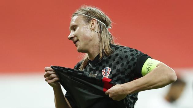 Croatia Defender Vida Finds Out That He Is Covid 19 Positive After Playing For 45 Minutes Hindustan Times