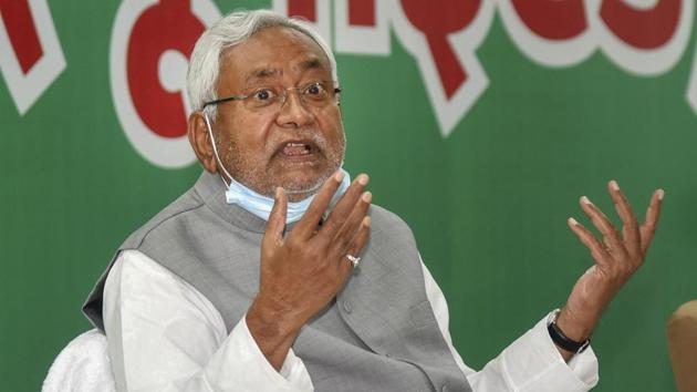 Bihar Chief Minister Nitish Kumar addresses a press conference, at JD(U) office in Patna.(PTI) Bihar Chief Minister Nitish Kumar addresses a press conference, at JD(U) office in Patna.(PTI)