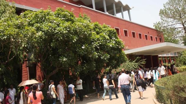 On November 2, an undergraduate student of Delhi University (DU)’s Lady Shri Ram (LSR) College for Women died by suicide(Hindustan Times) On November 2, an undergraduate student of Delhi University (DU)’s Lady Shri Ram (LSR) College for Women died by suicide(Hindustan Times)