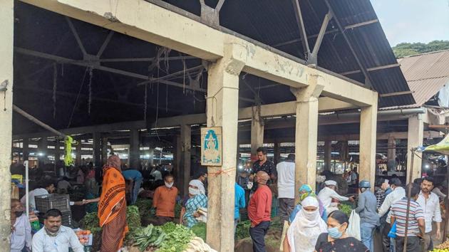 Vegetable prices surged 22.51% in October after increasing 20.73% in September. (Shankar Narayan/HT PHOTO) Vegetable prices surged 22.51% in October after increasing 20.73% in September. (Shankar Narayan/HT PHOTO)