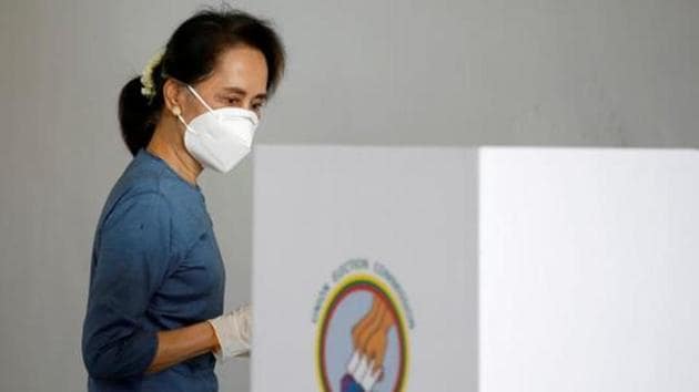 As per Union Election Commission of Myanmar Aung San Suu Kyi ‘s party National League for Democracy won 346 seats in the combined lower and upper houses of the legislature, far above the 322 needed to secure a majority. (Reuters file photo) As per Union Election Commission of Myanmar Aung San Suu Kyi ‘s party National League for Democracy won 346 seats in the combined lower and upper houses of the legislature, far above the 322 needed to secure a majority. (Reuters file photo)