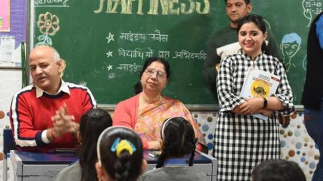Delhi Deputy Chief Minister Manish Sisodia visits happiness class (HT File) Delhi Deputy Chief Minister Manish Sisodia visits happiness class (HT File)
