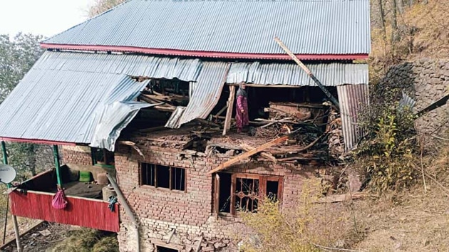 A house damaged in Pakistani shelling in Naugam Sector in Kashmir on Friday(ANI) A house damaged in Pakistani shelling in Naugam Sector in Kashmir on Friday(ANI)