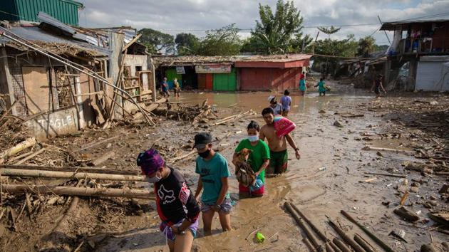 The toll is likely to rise as rescuers continue to search for the missing.(Reuters Photo) The toll is likely to rise as rescuers continue to search for the missing.(Reuters Photo)