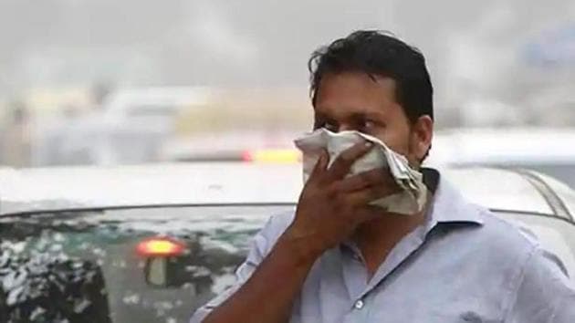 An AQI between 101 and 200 is considered ‘moderate’, 201-300 ‘poor’, 301-400 ‘very poor’ and 401-500 ‘severe’, while the AQI above 500 falls in the severe plus category.(HT file photo) An AQI between 101 and 200 is considered ‘moderate’, 201-300 ‘poor’, 301-400 ‘very poor’ and 401-500 ‘severe’, while the AQI above 500 falls in the severe plus category.(HT file photo)