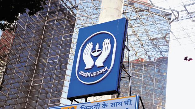 The government plans to sell minority stake in the insurance behemoth LIC and list it on the bourses(Ramesh Pathania/Mint.)