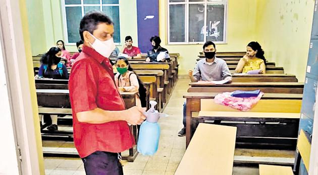 Schools for Class 9 to 12 are likely to reopen from November 23. (HT Photo) Schools for Class 9 to 12 are likely to reopen from November 23. (HT Photo)