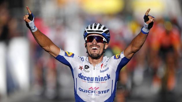 NICE, FRANCE - AUGUST 30: Arrival / Julian Alaphilippe of France and Team Deceuninck - Quick-Step / Celebration / during the 107th Tour de France 2020, Stage 2 a 186km stage from Nice Haut Pays to Nice / #TDF2020 / @LeTour / on August 30, 2020 in Nice, France. (Photo by Stephane Mahe - Pool/Getty Images) (Getty Images) NICE, FRANCE - AUGUST 30: Arrival / Julian Alaphilippe of France and Team Deceuninck - Quick-Step / Celebration / during the 107th Tour de France 2020, Stage 2 a 186km stage from Nice Haut Pays to Nice / #TDF2020 / @LeTour / on August 30, 2020 in Nice, France. (Photo by Stephane Mahe - Pool/Getty Images) (Getty Images)