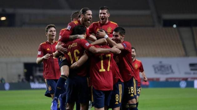 Spain players celebrate goal against Germany during the UEFA Nations League soccer match(Twitter)