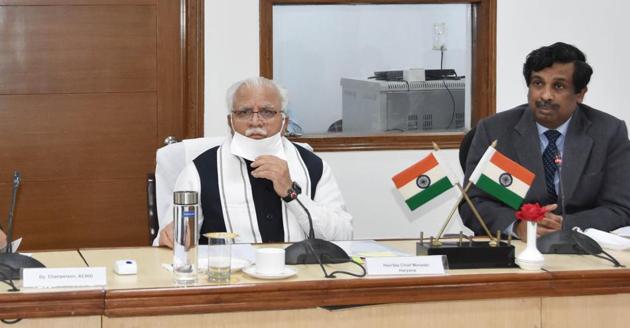 Chief minister Manohar Lal Khattar presiding over a review meeting in Chandigarh on Tuesday.(HT Photo) Chief minister Manohar Lal Khattar presiding over a review meeting in Chandigarh on Tuesday.(HT Photo)