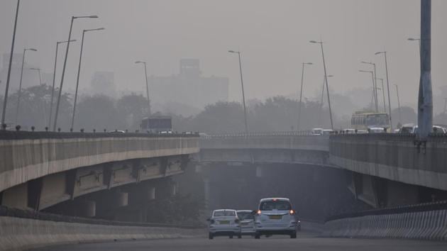 Sparse traffic on a cold morning near Shankar Vihar, in New Delhi on November 17. The minimum temperature this month, barring on November 16, has remained 2-3 degrees below normal in the absence of a cloud cover, according to IMD officials. (Sanjeev Verma / HT Photo) Sparse traffic on a cold morning near Shankar Vihar, in New Delhi on November 17. The minimum temperature this month, barring on November 16, has remained 2-3 degrees below normal in the absence of a cloud cover, according to IMD officials. (Sanjeev Verma / HT Photo)
