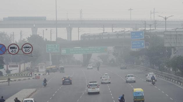 As temperatures drop further, air quality is expected to worsen again after what is at best a temporary respite.(PTI file photo)