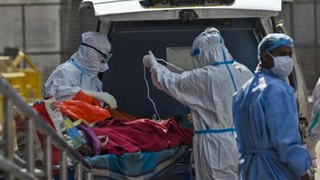 Delhi recorded 7,486 fresh Covid-19 cases on Wednesday, taking the city’s infection tally to over five lakh, even as 133 more fatalities, the highest single-day death count till date, pushed the toll to 7,943. (Biplov Bhuyan/HT PHOTO) Delhi recorded 7,486 fresh Covid-19 cases on Wednesday, taking the city’s infection tally to over five lakh, even as 133 more fatalities, the highest single-day death count till date, pushed the toll to 7,943. (Biplov Bhuyan/HT PHOTO)