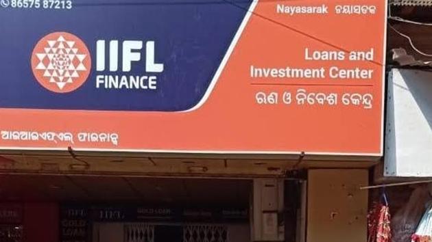 Police said the security arrangements at IIFL Finance at Cuttack were shoddy, leaving the branch vulnerable.(HT Photo)