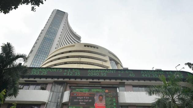 Mumbai: A screen on the facade of BSE building displays stock prices as the Sensex crossed 40000 mark, in Mumbai, Thursday, Oct. 8, 2020. (PTI Photo/Mitesh Bhuvad)(PTI08-10-2020_000105B)(PTI) Mumbai: A screen on the facade of BSE building displays stock prices as the Sensex crossed 40000 mark, in Mumbai, Thursday, Oct. 8, 2020. (PTI Photo/Mitesh Bhuvad)(PTI08-10-2020_000105B)(PTI)