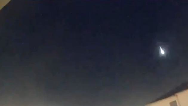 The image shows the meteor.(Twitter/@NWSBrownsville)