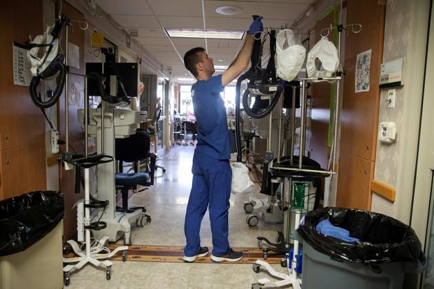 North Dakota, Missouri and Wisconsin reported the highest share, each with almost half of its hospitals in need of medical staff.(Reuters File Photo)