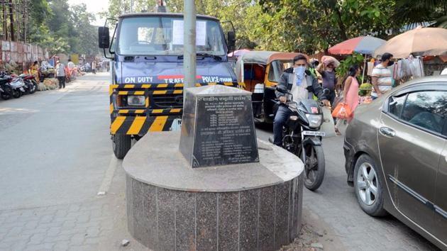 The Boots, Gun and Helmet memorial in Kalyan that has gone missing now. (Rishikesh Choudnary/HT)